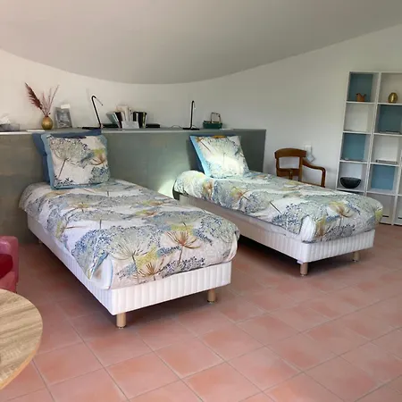 Couette Et Cafe L'agence Bed & Breakfast