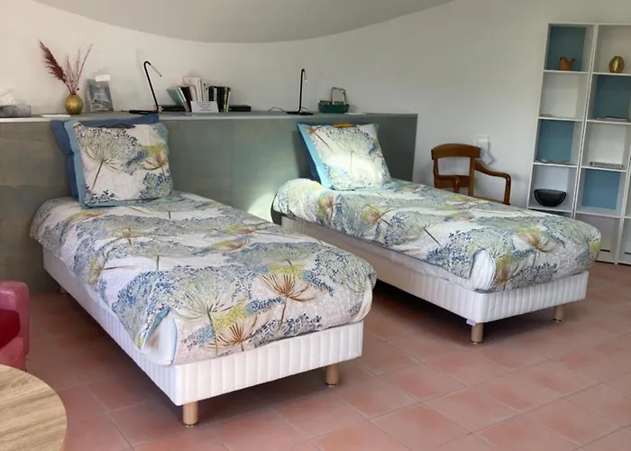 Couette Et Cafe L'agence Bed & Breakfast